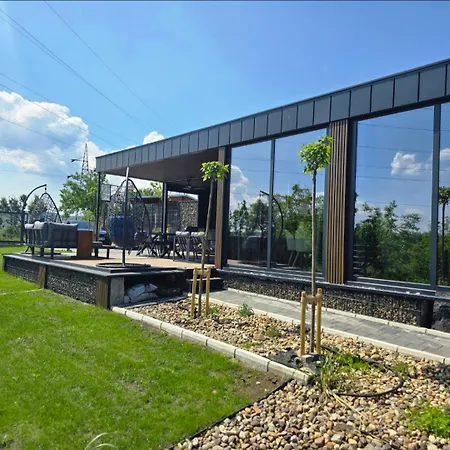 Rentigo Balans House Wellness Container With Sauna And Jacuzzi Ferienhaus