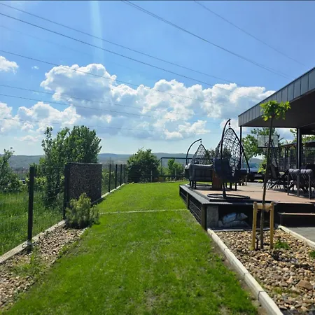 Rentigo Balans House Wellness Container With Sauna And Jacuzzi Ferienhaus Petrovaradin