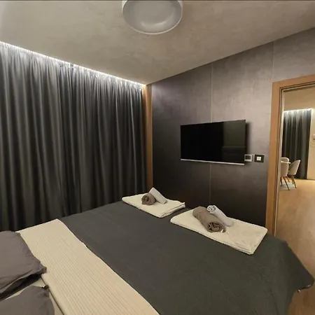 Rentigo Balans House Wellness Container With Sauna And Jacuzzi Ferienhaus *