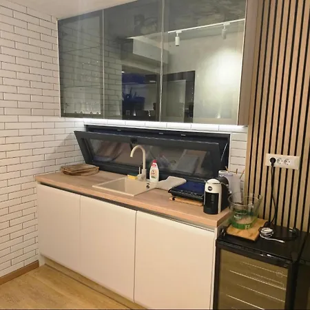 Ferienhaus Rentigo Balans House Wellness Container With Sauna And Jacuzzi Petrovaradin