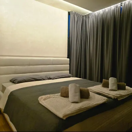 Rentigo Balans House Wellness Container With Sauna And Jacuzzi * Petrovaradin