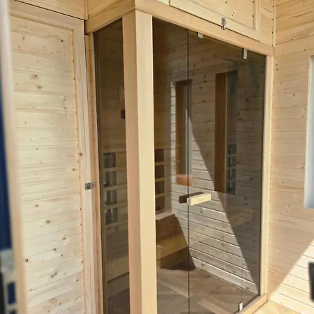 Ferienhaus Rentigo Balans House Wellness Container With Sauna And Jacuzzi